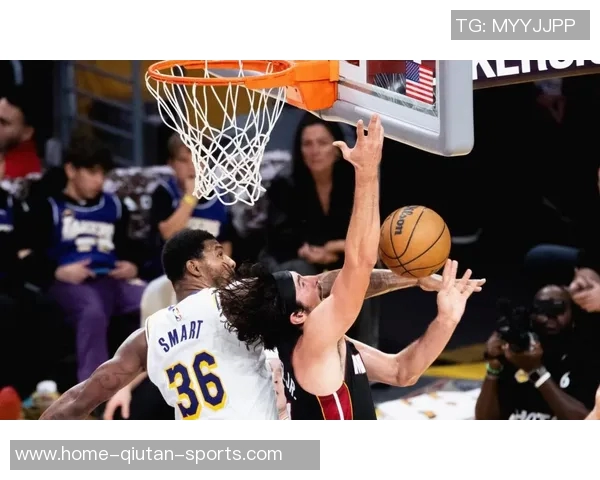 小牛队与尼克斯队激战正酣谁能在这场对决中笑到最后